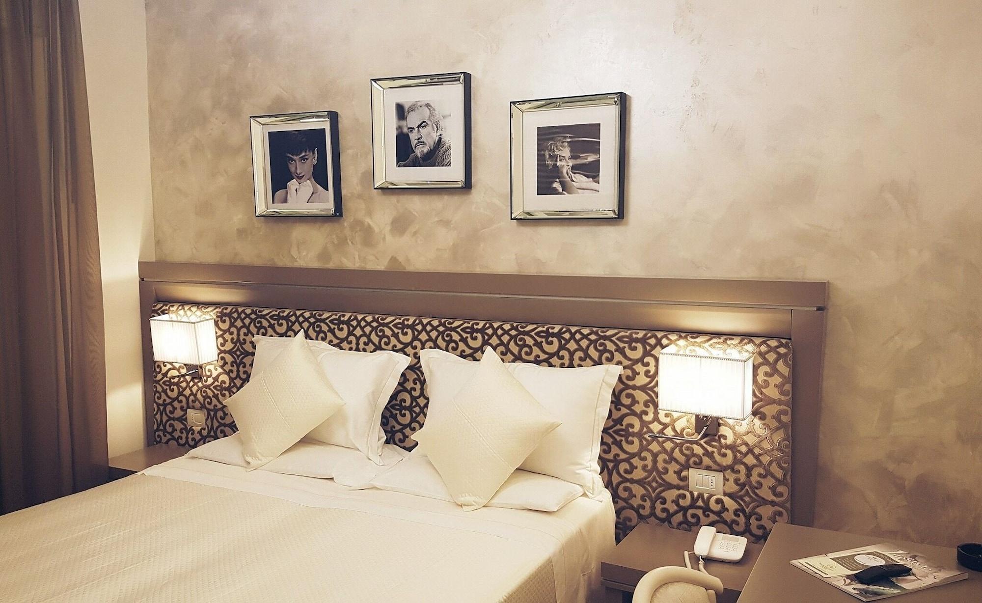 Aurelia Hotel