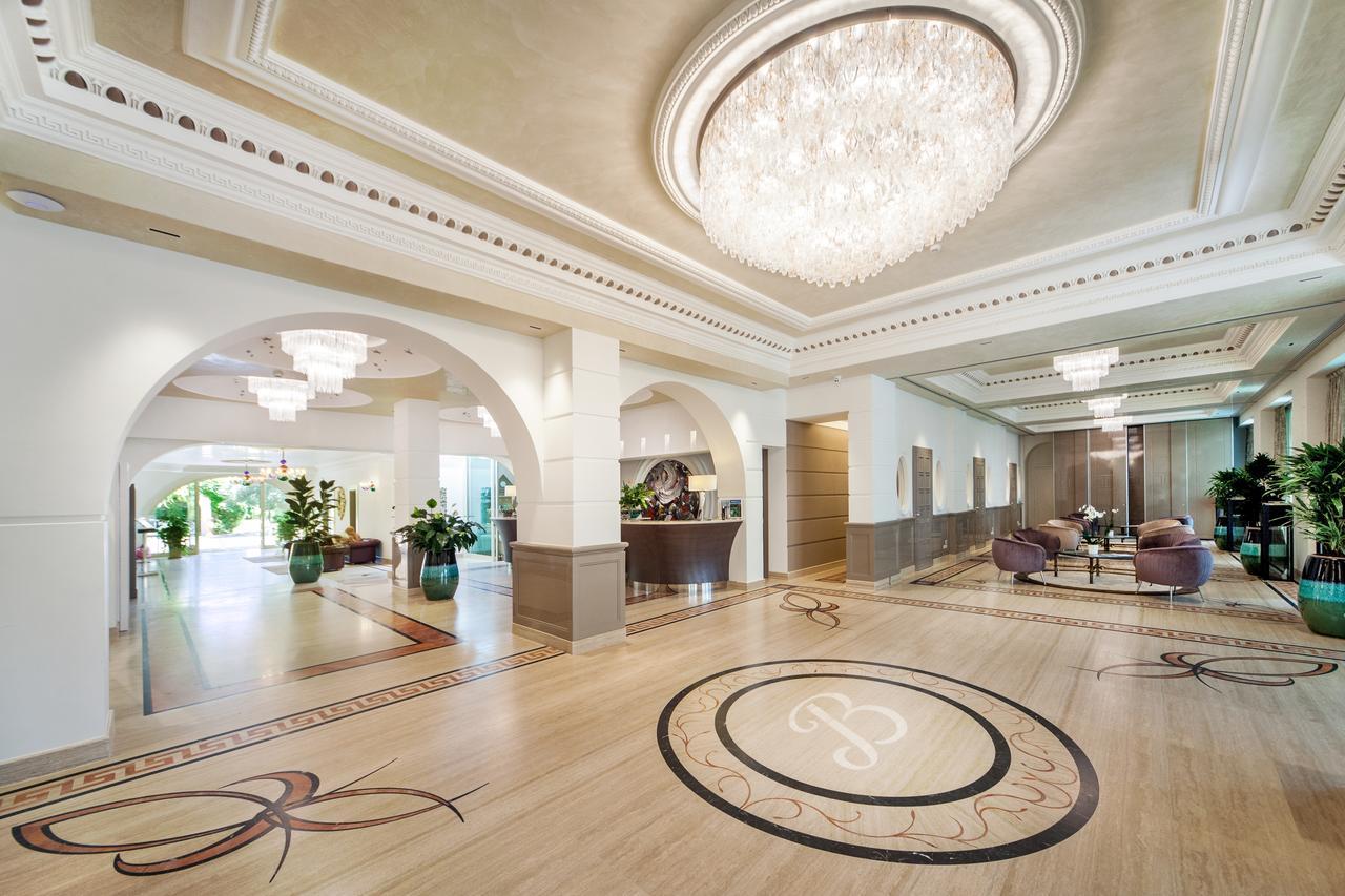 Aurelia Hotel