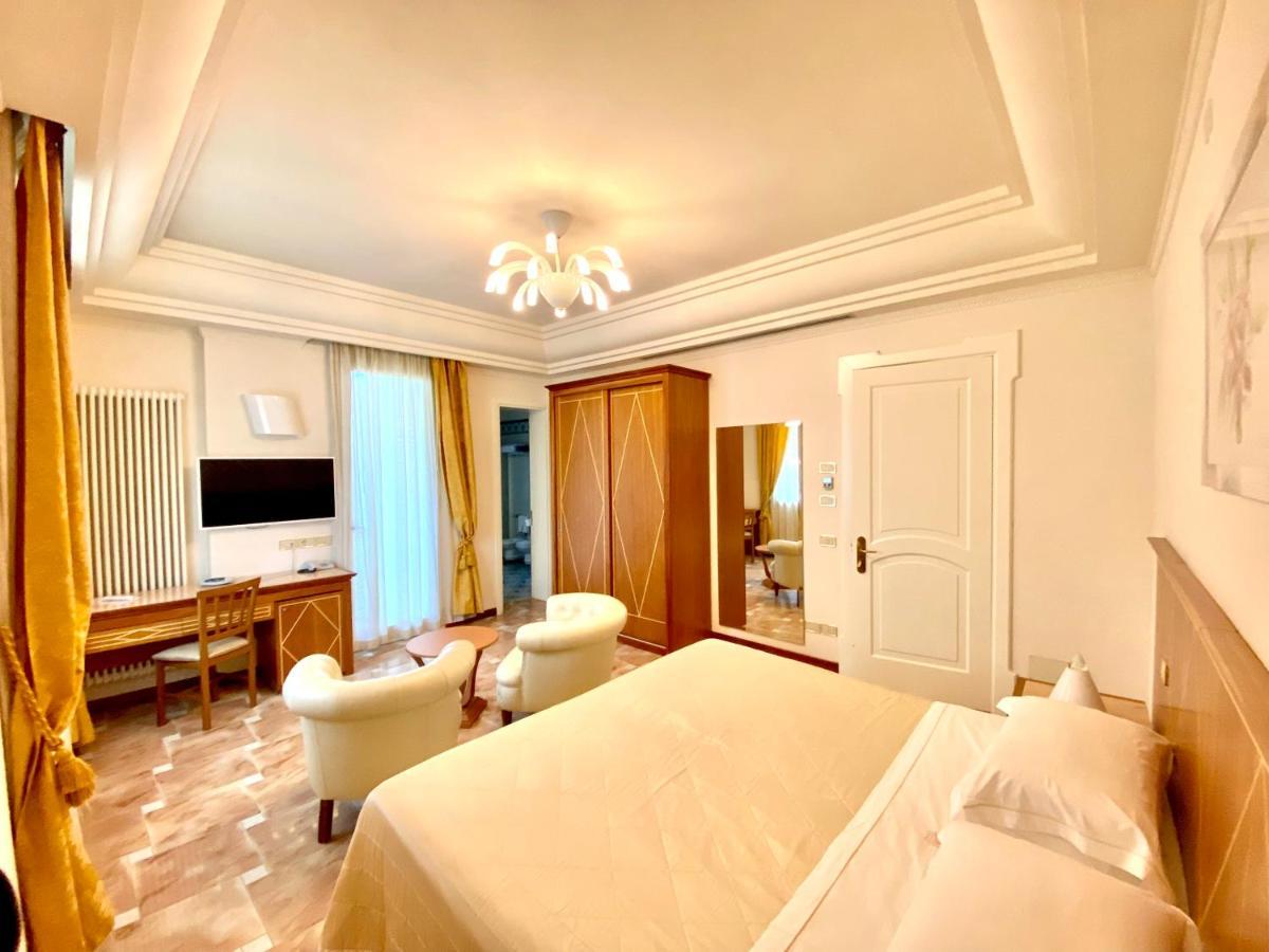 Aurelia Milano Marittima